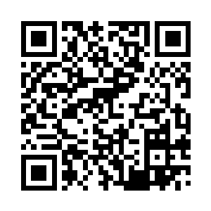 而对面的年轻人见状脸上也是lu出了窘迫的神情二维码生成