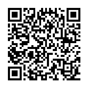 而小白雪公主在一旁听着风天翔骂小青年时心中居然觉得很爽快二维码生成