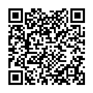 而就他想要敲门问问里面到底发生什么事情的时候二维码生成