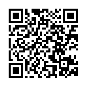 而店铺的外面坐落着无数的小摊位二维码生成