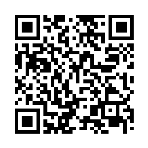 而我们几人很开心地在河东路上闲逛二维码生成