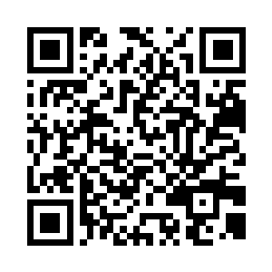 而是从约翰尼手里接过打包好的餐点二维码生成