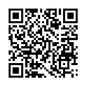 而是以合围的方式保持距离等距伴随飞行二维码生成