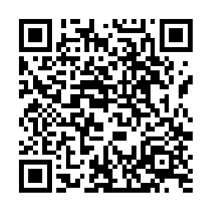 而是光辉之塔大厅之中矗立着的两个巨大的功勋群英榜二维码生成