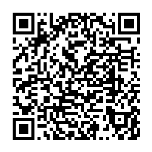 而是前些日子在国外的时候无意间通过一些关系知道你的母亲和他有联系二维码生成