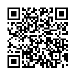 而是在天空中追逐雷电的时候被击伤的二维码生成