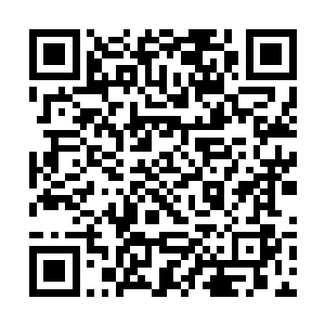 而是拆着拆着这眼睛就不由自主陷进那两个浑圆之中二维码生成