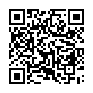 而是端了两把椅子放在营地的沙地上面二维码生成