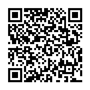 而是荣光的经纪人已经在私底下和巴塞罗那达成了某种协议二维码生成