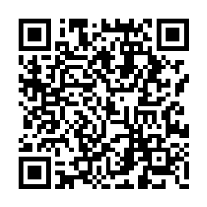 而李巧凤所在的电话总机房同样是厂办管辖之下二维码生成