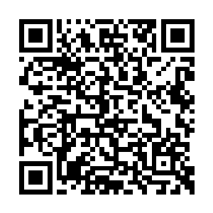 而此时跋峰寒已经将池佳一列入自大狂的行列了二维码生成