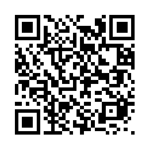 而流墨墨只挑眉取出了货币悠悠说道二维码生成