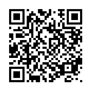 而济世和尚也开始朝着赵毅泼洒净身水二维码生成