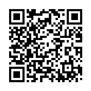 而现在哈伊姆左手的位置是完全空中的二维码生成