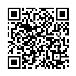 而甘在地上做人梯的男人也同时发力二维码生成