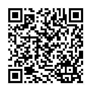 而离开的那人她早就对号入座地放在自己身上了二维码生成