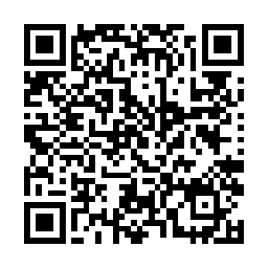 而等这位使者发现了那条快要铺到土城的宏伟大路时二维码生成