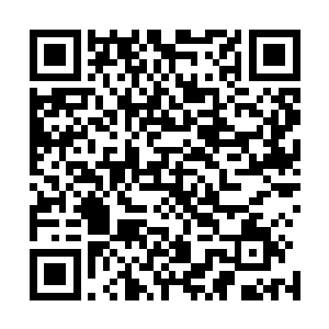 而缺少女人的部落经常会有两个男人带着孩子搭伙住在一起二维码生成