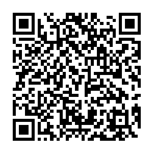 而耶稣却对学校门口那些来来往往的妙龄少女感兴趣――秦洛觉得二维码生成