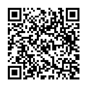 而身边又实在找不出一个可以帮他治疗魔症的人来二维码生成
