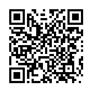 而这个箱子里面则是一堆红色镜框二维码生成