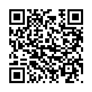 而这会儿小蝶则是挽着我的手笑着道二维码生成