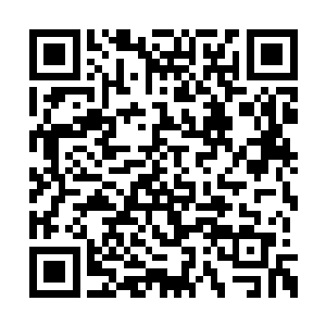 而这几乎已经说明他是真听到她们的谈话的架势二维码生成