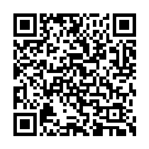 而那张上好的黄符在他的手中几乎要化为了粉末二维码生成