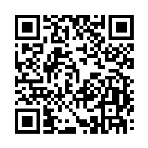 而那断掉的翡翠手臂也重重的落在了地上二维码生成