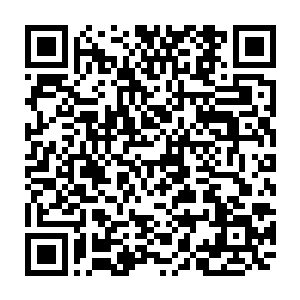 而那虚无之光却依旧密集而连续地轰击着燕山魂的阵盘和日族族长的大日金轮二维码生成