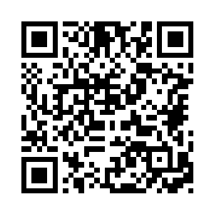 而重伤倒地的白衣晓明看到白衣少年的脸二维码生成