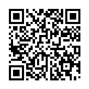 而钱师傅的妻子脸上则是露出不情愿的表情二维码生成