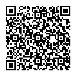 而食物摆放点则多出了一名刚刚投降的曰军士兵宫本长田以及身后保护他的中国士兵二维码生成