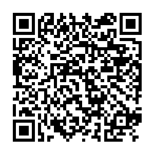 聊了几句之后约瑟夫就带着理查德一家乘坐电车向安排好的小院走去二维码生成