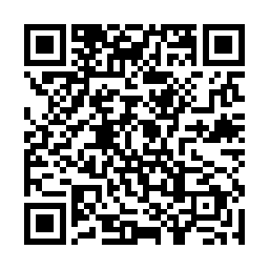 肯定是要在帮他们盘活眼前的局面以后才可能实现的二维码生成