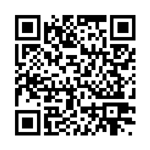 背后背着一柄散发着丝丝寒气的灵剑二维码生成