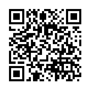 胖乎乎的小手抓住爹地的衬衣领子二维码生成