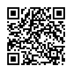 胡乱按着电视遥控的梅燕也有些憔悴的样子二维码生成