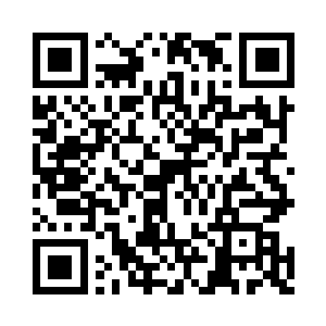 胡莲似无法承受尼尔王眼中投注的激烈感情二维码生成