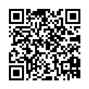 胸前果露的肌肤再次呈现在白振东眼前二维码生成