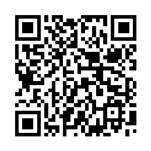 胸前的护心镜甚至都被砍出了刀痕二维码生成