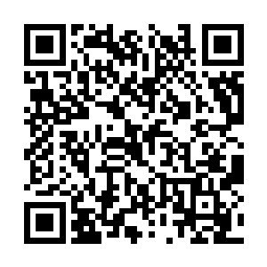 能创造出摩天之界和摩天之界天空之中日月星辰的二维码生成