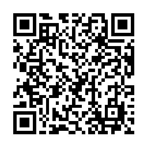 能够给模特本身塑造出犹如纪念碑雕像般的视觉冲击二维码生成