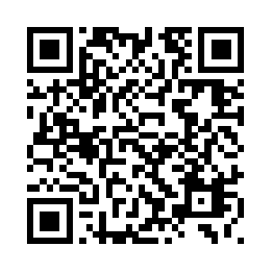 脸上冷硬紧绷彰显了他此刻的情绪二维码生成