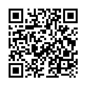 脸上带着笑容的在人群中望着众人问道二维码生成