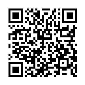 脸上带着职业般的微笑礼貌的接待者客人二维码生成
