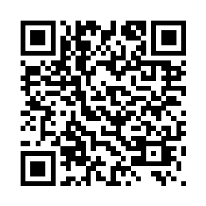 脸上的汗水滴滴答答的落在手背上二维码生成