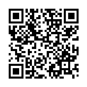 脸上的神情也忽然一下子暗淡下来了二维码生成