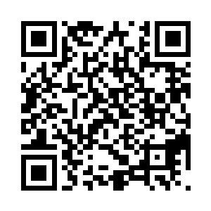 脸上的表情也随即变得无比的精彩起来二维码生成