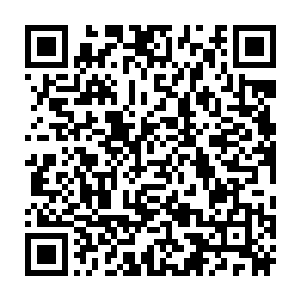 脸带微笑接受对面遥敬举杯唇边半抿了琼浆玉液入口的寇凌虚差点没被呛死二维码生成